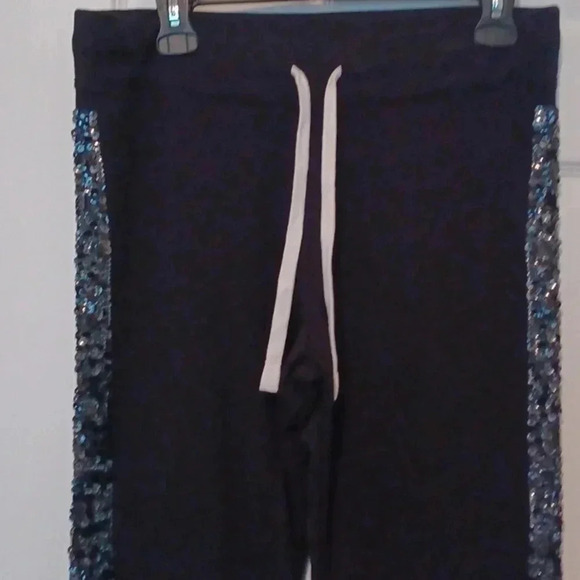 🌺Sweat pants with sequence on the sides - Picture 5 of 9